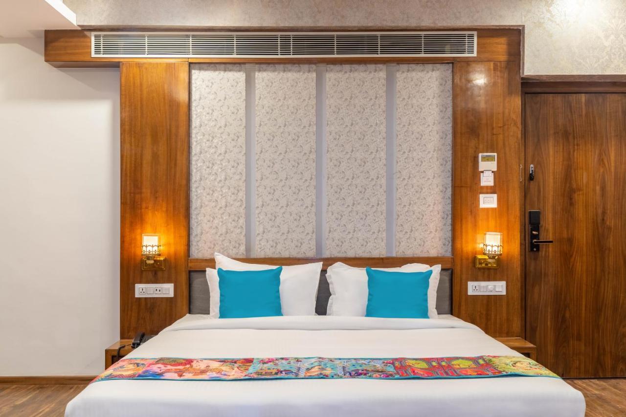 Hotel Pandora Grand, Udaipur- Nestled In Nature Wrapped In Luxury Екстер'єр фото